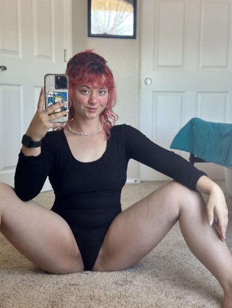 curvy teenies art nude gallery
